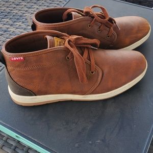Levis mid-top men's leather boots
